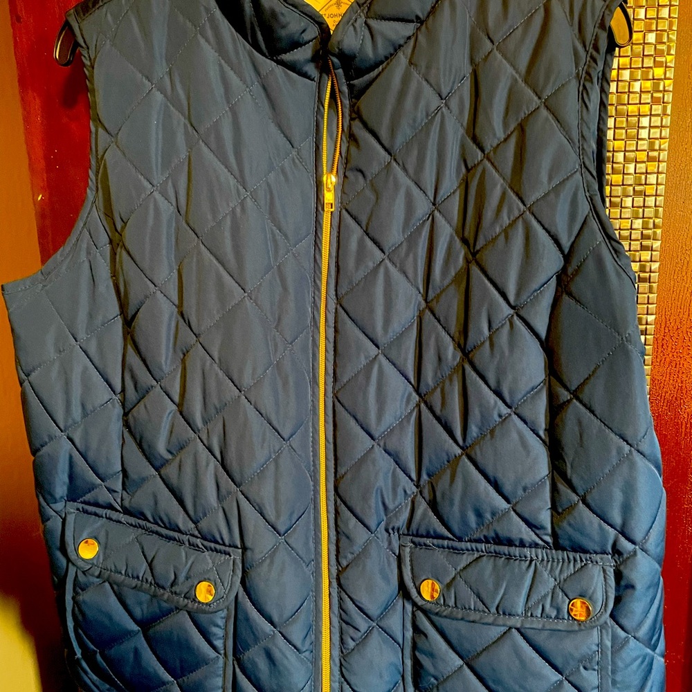 Bundle 2 EUC St Johns Bay Vests: 1 blue 1 red